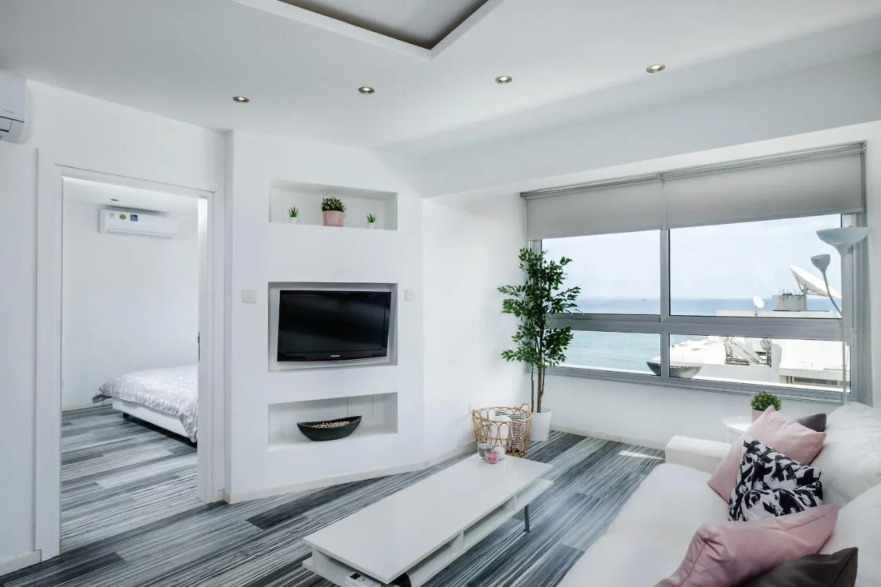 Stay Sea The Sunset Apartment Larnaca